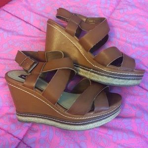 Light brown leather wedges