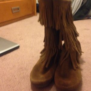 Brown Minnetonka fringe boots