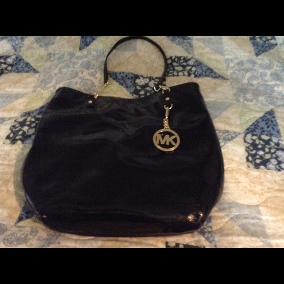 Too many purses