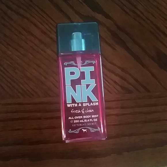 PINK fresh and clean body mist