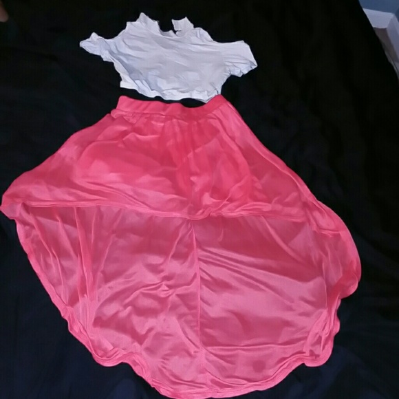 BUNDLE HIGH LOW SKIRT W/CROP TOP AND LEOPARD DRESS