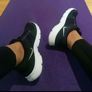 Nike runner sneaker