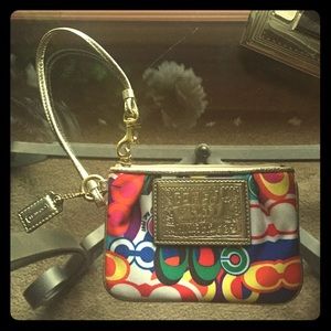 😍😍😍Coach Poppy Wrislet 😍😍😍