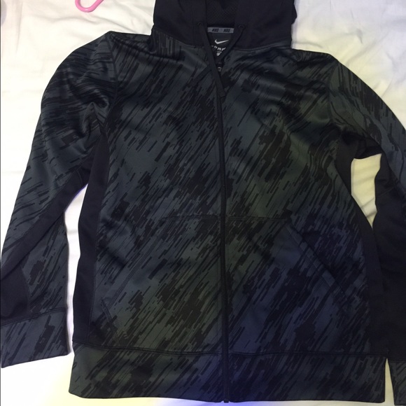 Nike dri fit zip up ko therma