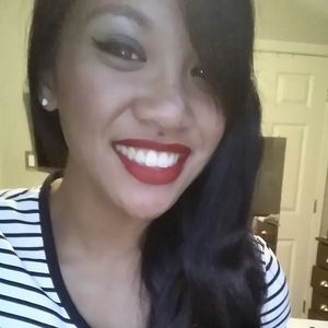 Meet your Posher, Riana