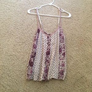 Cute patterned flowy tank!
