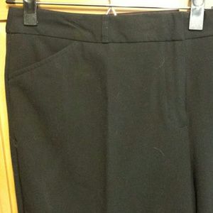 Pedal pusher length black pants