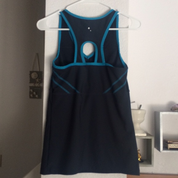 Running Top - Picture 2 of 3