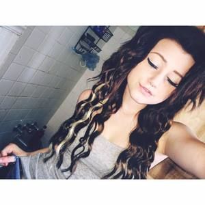 Meet your Posher, Kaylee