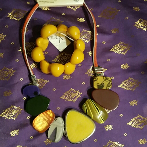 Tribal set necklace with matching bangles
