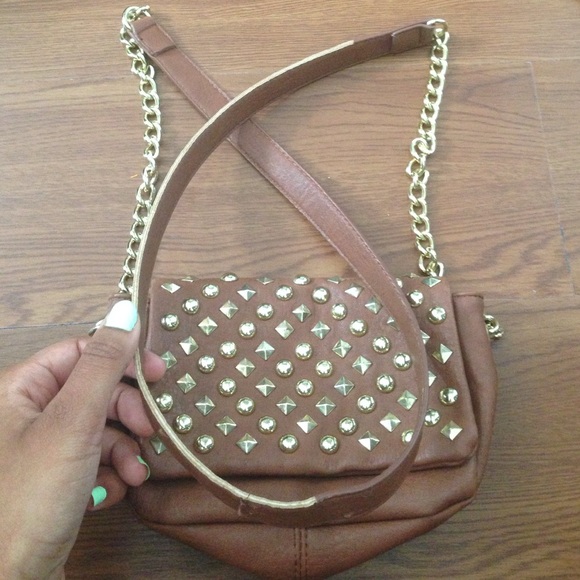 Selling - Picture 4 of 4