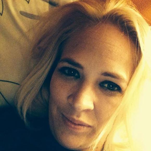 Meet your Posher, Danielle - Picture 1 of 1