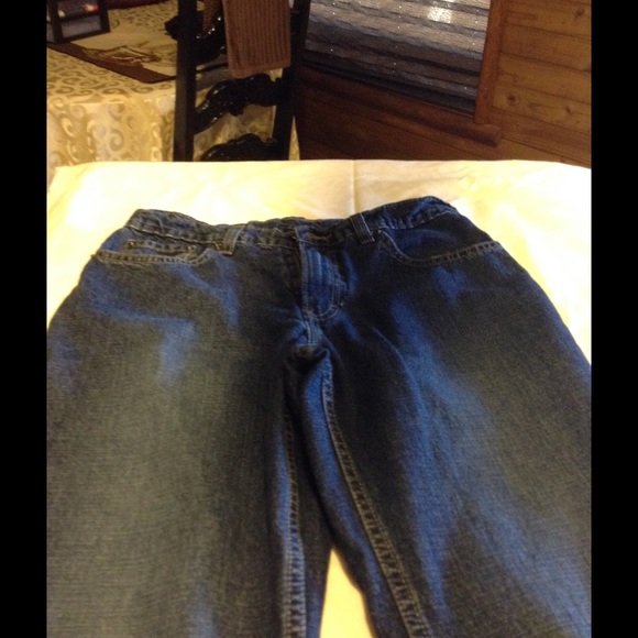 Too small - Picture 3 of 4