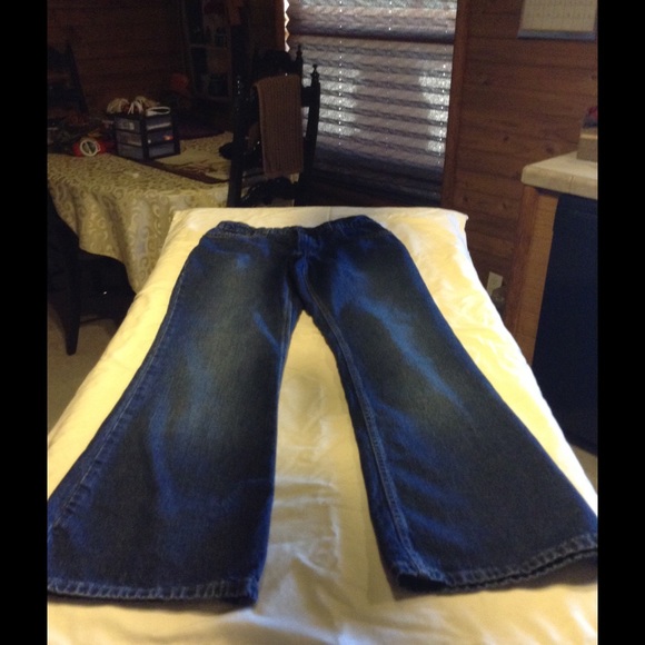 Too small - Picture 4 of 4