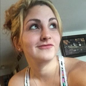 Meet your Posher, Kelsey