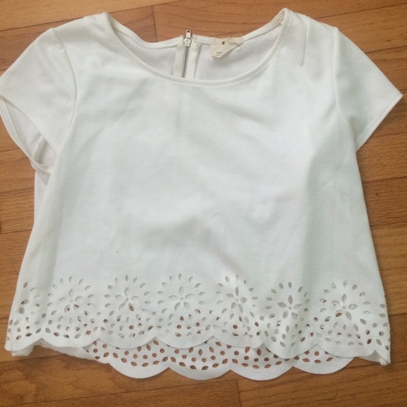 Flower Cutout Crop Top