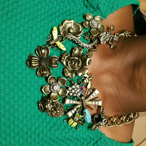 Statement necklace - Picture 2 of 3