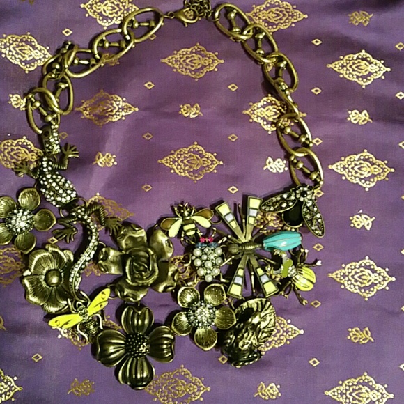 Statement necklace - Picture 3 of 3