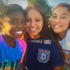 Meet your Posher, Alexis