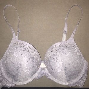 💎💎Victoria secret bedazzled bra 💎💎