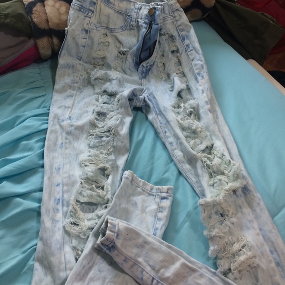 Ripped jeans