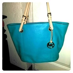 MK Purse NWT