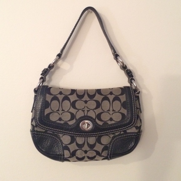 Gently used coach bag - Picture 1 of 4