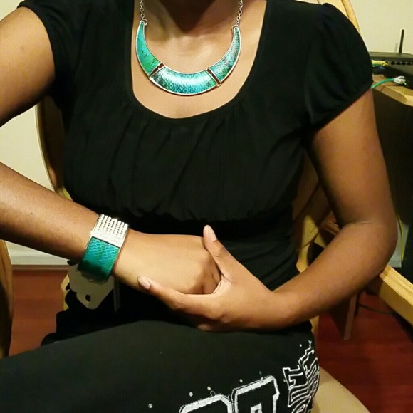 Green silver necklace set