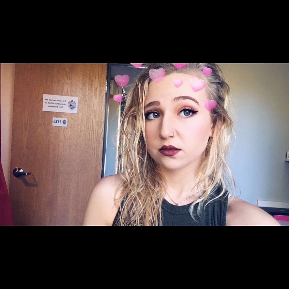 Meet your Posher, Amanda