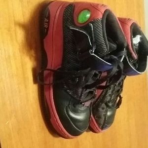Boys sz 4.5y nike/Jordans