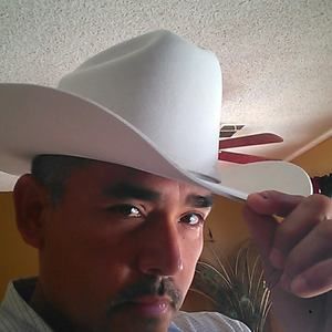 Meet your Posher, Roberto