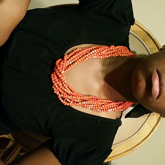 Orange necklace - Picture 2 of 2