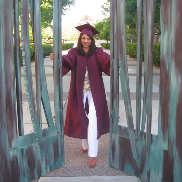 Meet your Posher, Erika - Picture 1 of 1