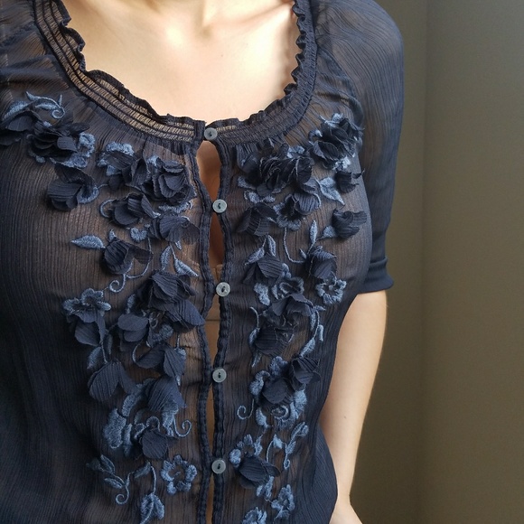 NWOT Sheer Blouse Floral Stitching & Petal Detail - Picture 2 of 4
