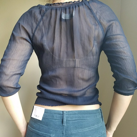 NWOT Sheer Blouse Floral Stitching & Petal Detail - Picture 4 of 4