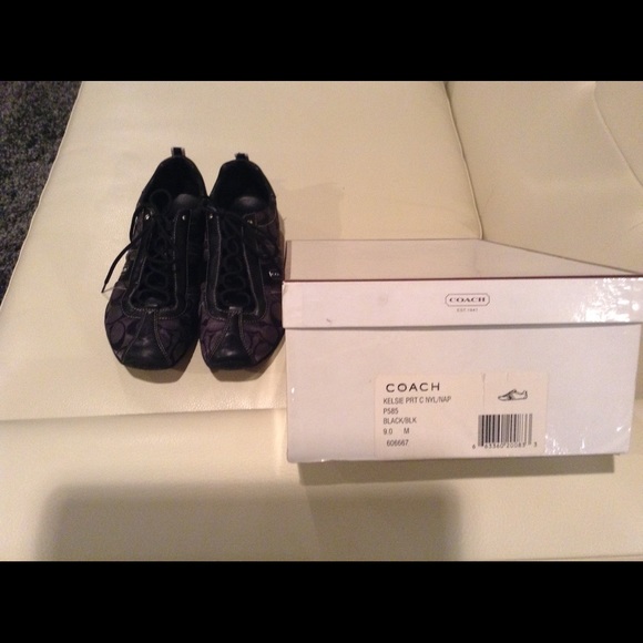 Black coach tonight show - Picture 2 of 3