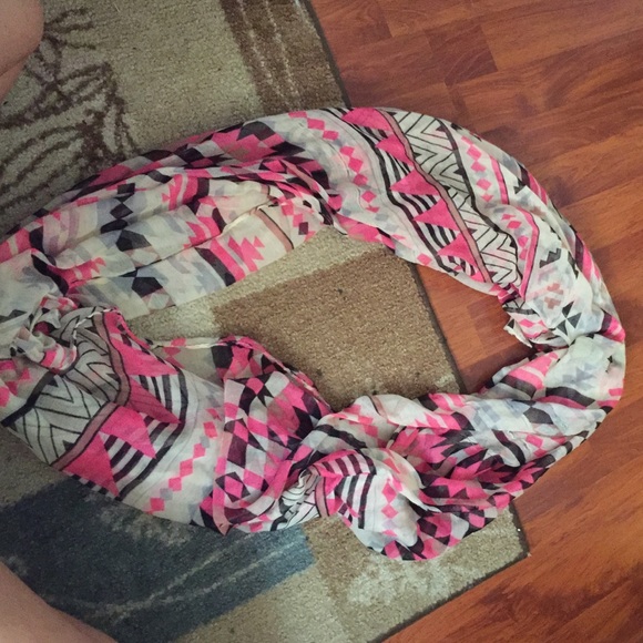 Infinity scarf