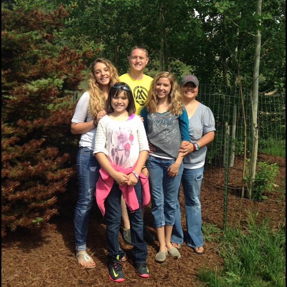 Meet your Posher, Rita - Picture 1 of 1