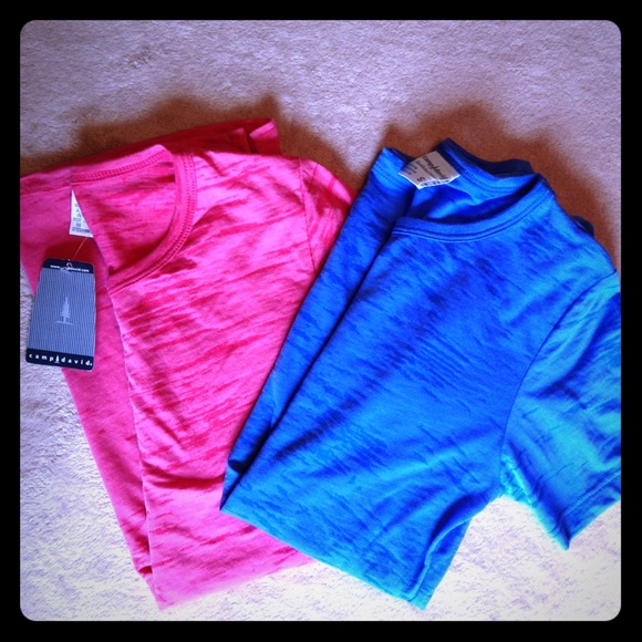🌟2 Featherweight Tees🌟