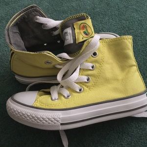 Converse little girls size 11