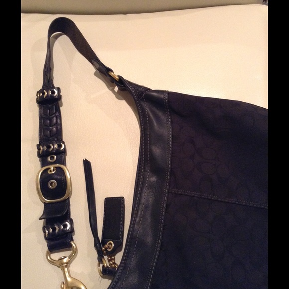 coach hobo bag - Picture 2 of 4