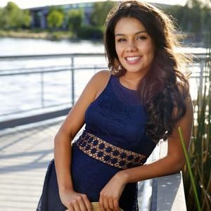 Meet your Posher, Jessmin