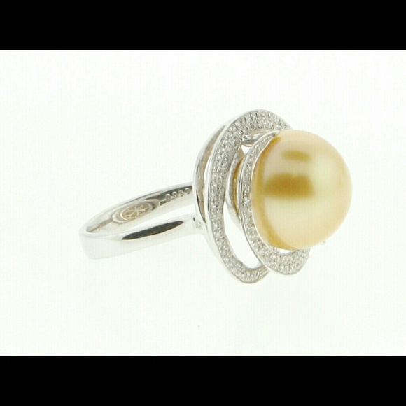 Jewelry cocktail ring