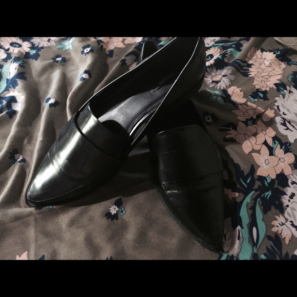 Menswear inspired black flats