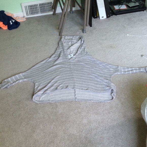 Hooded sweater SMALL