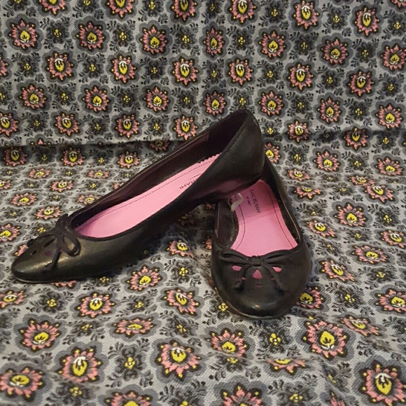 Cute black bow flats by Isaac Mizrahi for Target!
