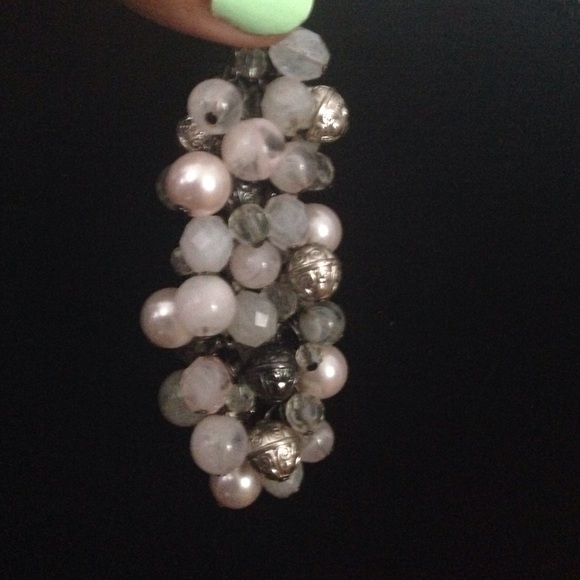 Selling - Picture 2 of 4