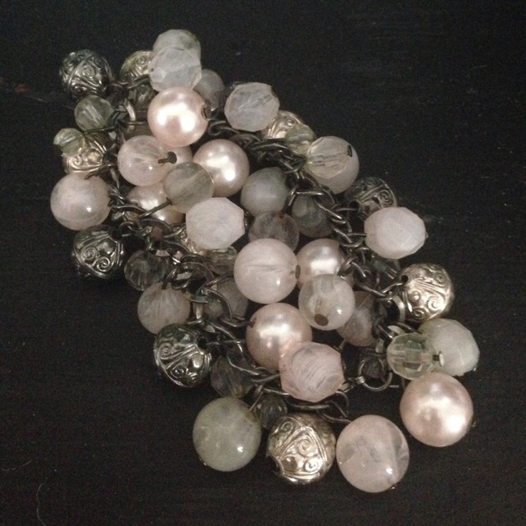 Selling - Picture 4 of 4