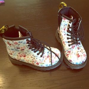 Toddler Dr Martens new!