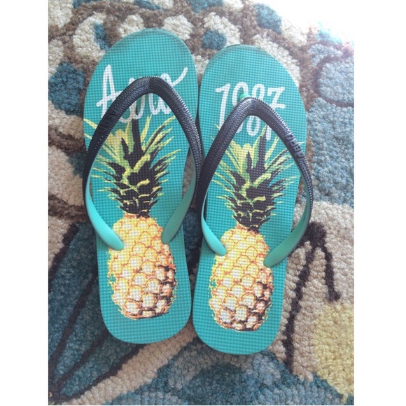 AERO flip flops